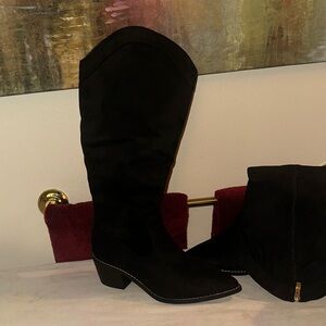 Elegant Black Heeled Boots for Women